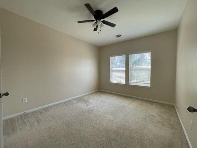 Building Photo - Ranch at Brushy Creek - Executive Beauty w...