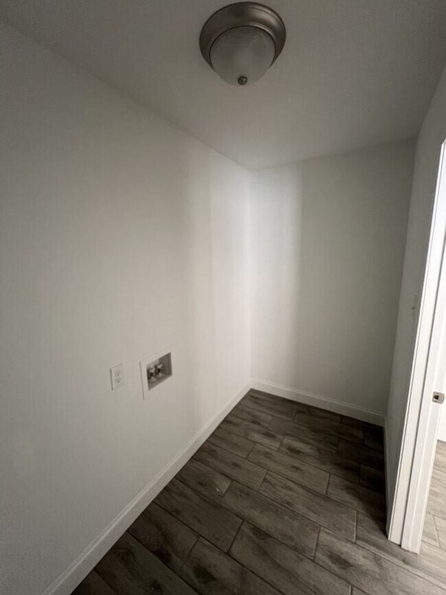 Building Photo - 10444 Browning Dr