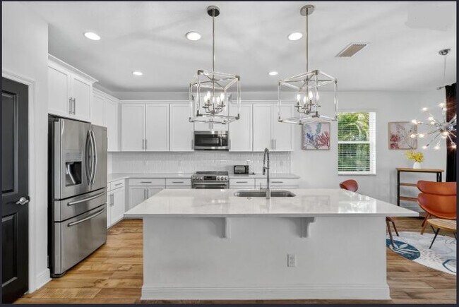 Building Photo - 743 129th St NE