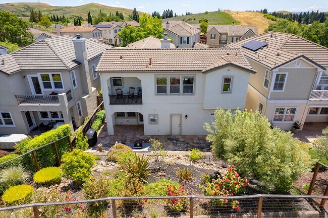 Building Photo - Tassajara Cottages Danville Home - Super C...