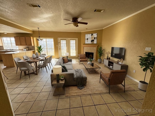 Building Photo - 2402 Simone Dr