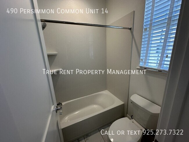 Building Photo - Gorgeous 3 Bed, 2.5 Bath Home in Desirable...