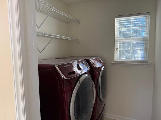 Building Photo - 3601 Pritchard Ct