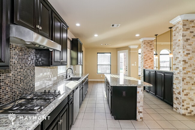 Building Photo - 25989 N Kings Mill Ln
