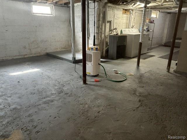Building Photo - 1064 Lakeview St