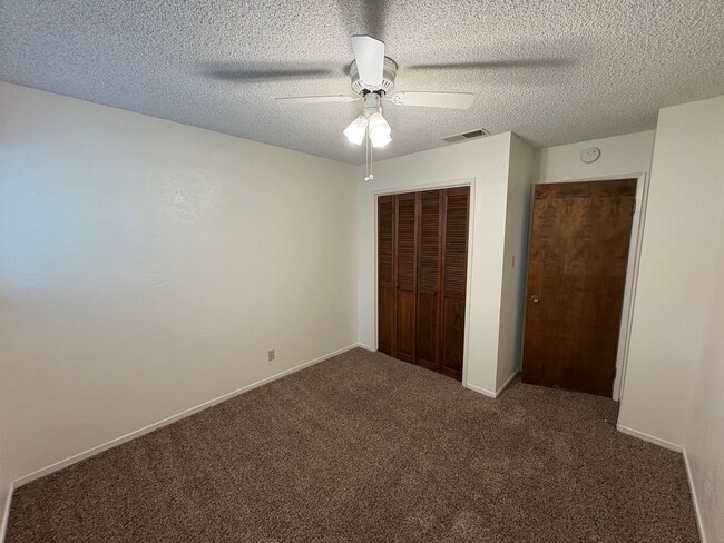 Building Photo - Spacious & Cozy Near Mountain View Elementary Home coming soon!