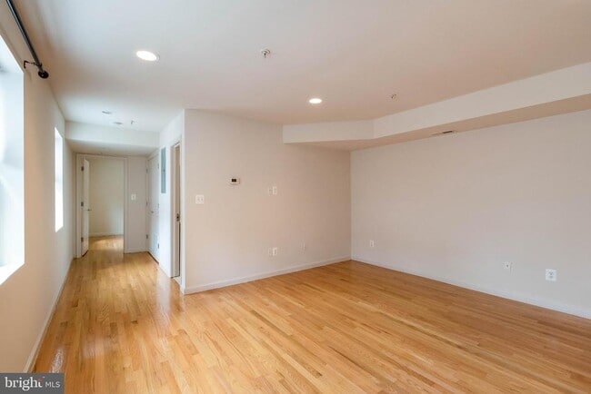 Building Photo - 1310 K St SE