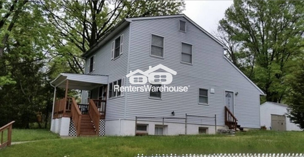 Building Photo - 5014 Erie St