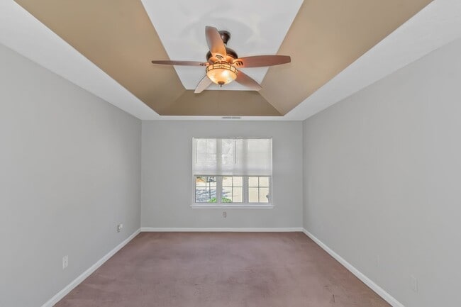 Building Photo - 3309 Touchwood Ct SW