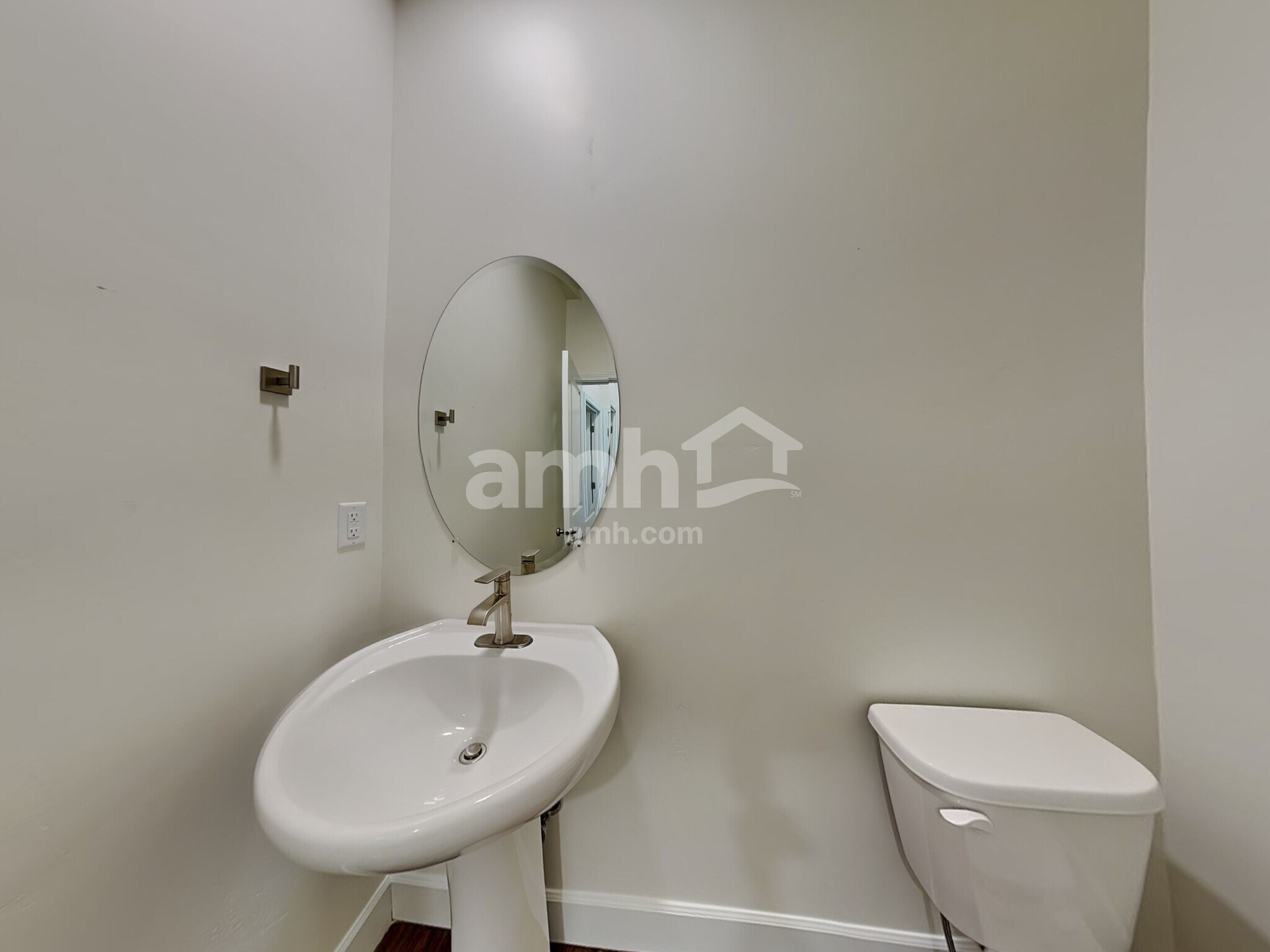Building Photo - 2705 W 3290 S