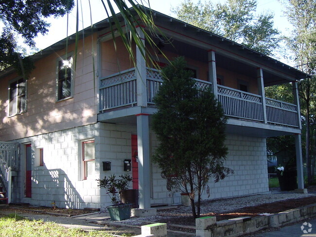 Building Photo - 214 19th St N