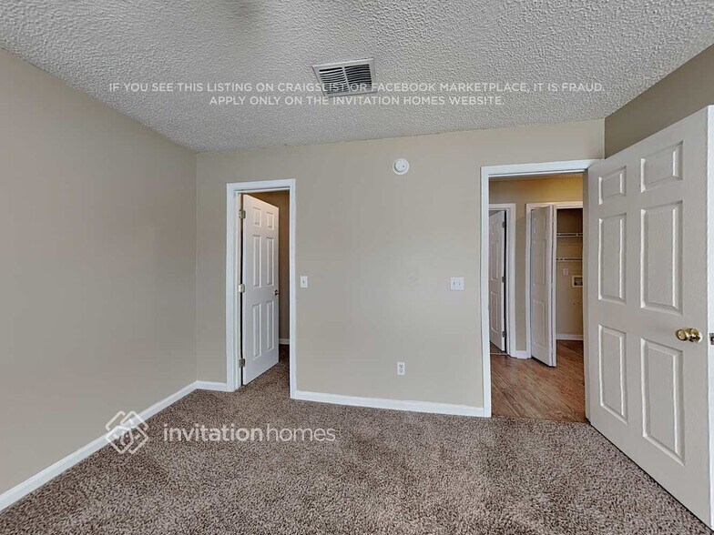 Building Photo - 7624 Fawn Lake Dr N