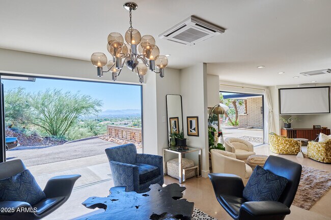 Building Photo - 4016 E Flynn Ln