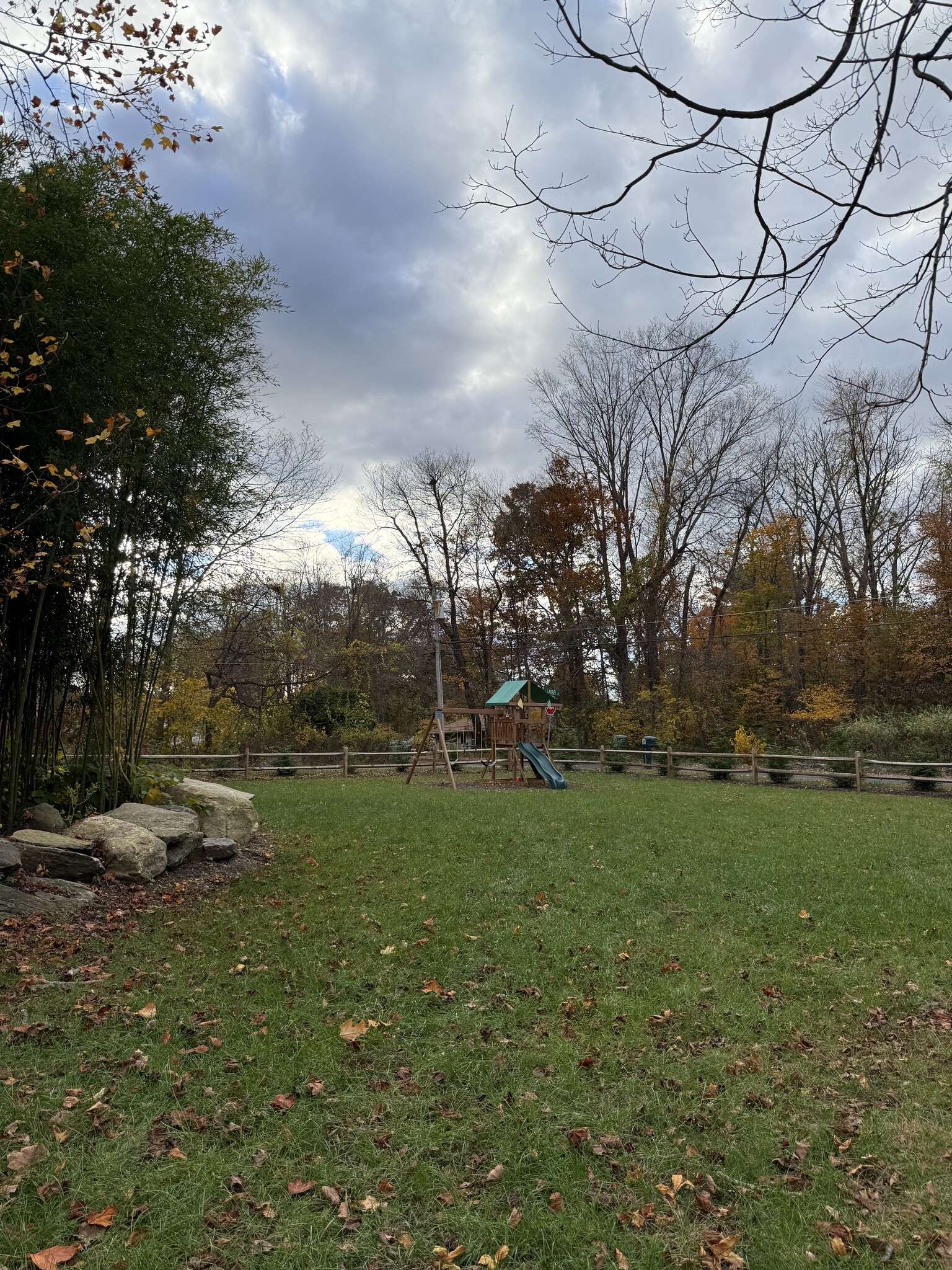 Building Photo - 65 Birch Trl