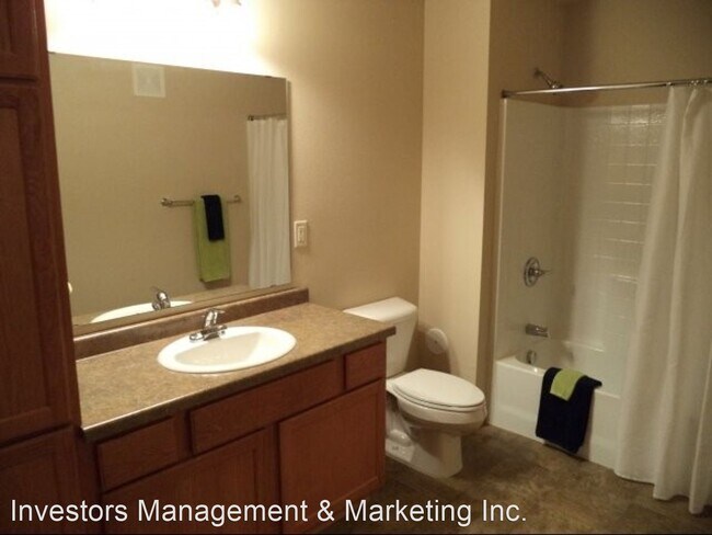 Building Photo - 2220 35th St NW