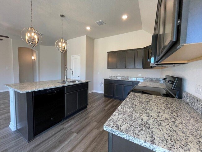 Building Photo - 7726 Merry Oaks Cv