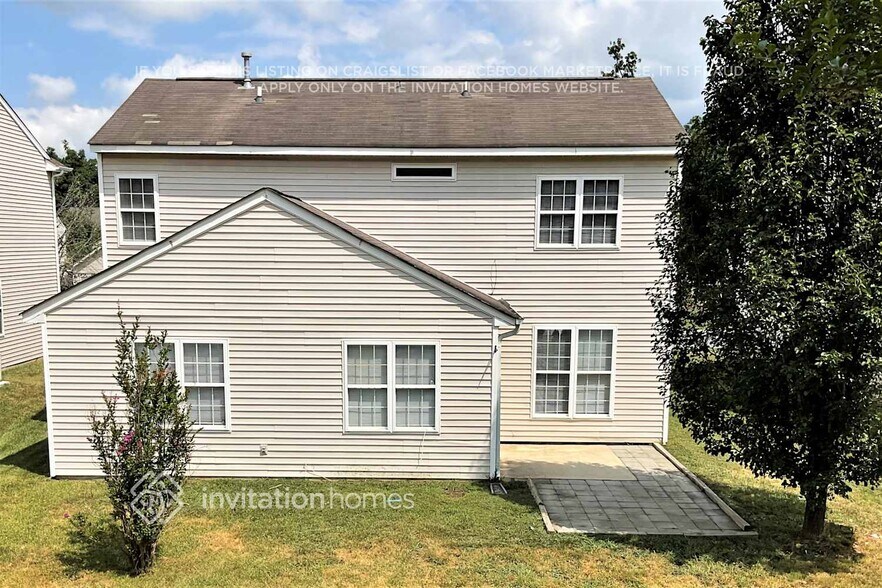 Building Photo - 6916 Chieftain Dr
