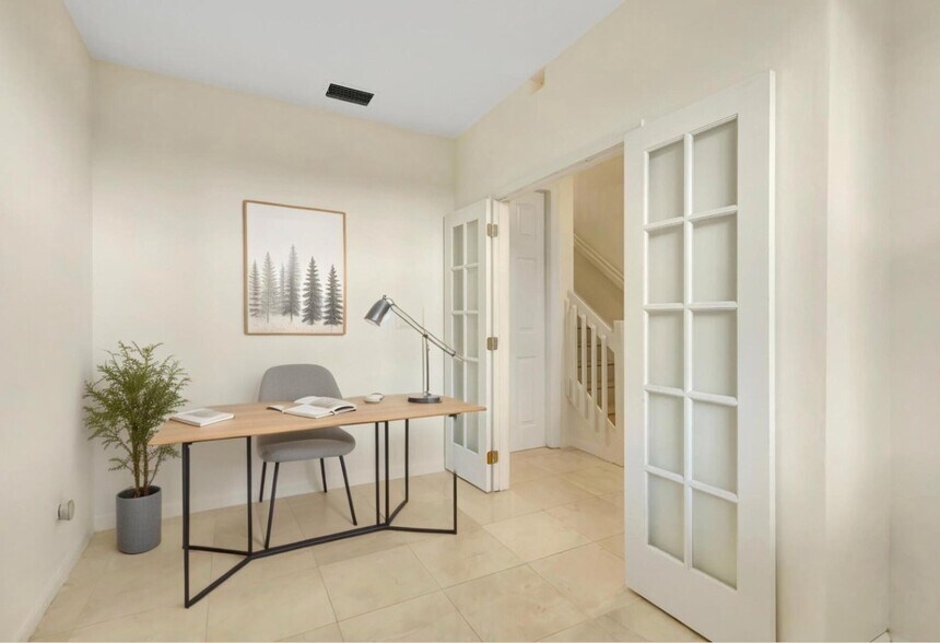 Building Photo - 770 Millbrae Ct