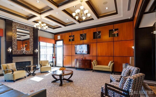 Building Photo - 944 Halifax Pl