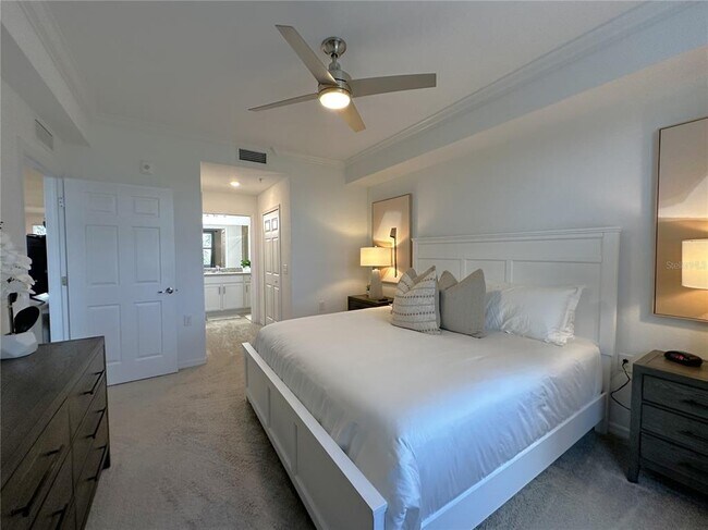 Building Photo - 14071 Heritage Landing Blvd
