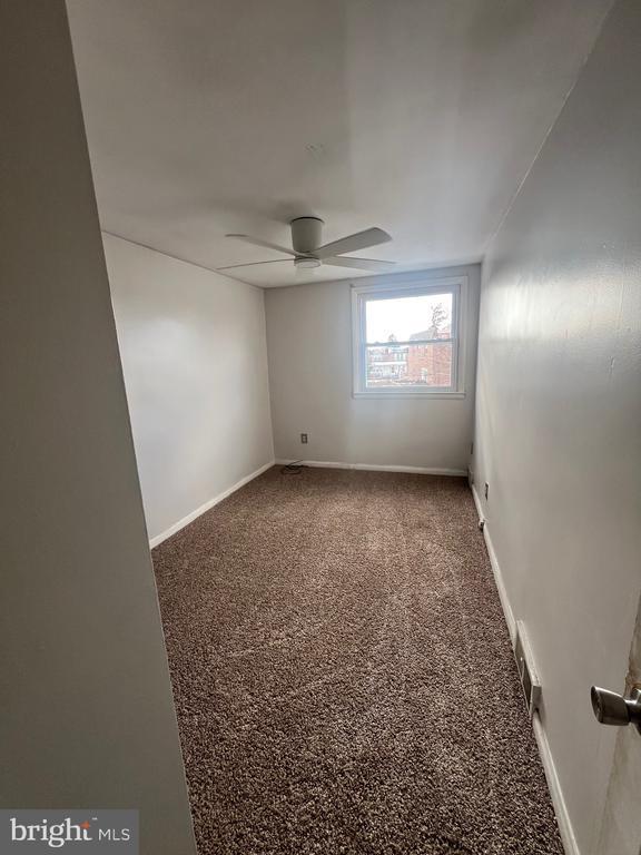 Building Photo - 952 Grant Rd