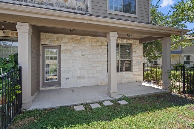 Building Photo - 9201 Brodie Ln