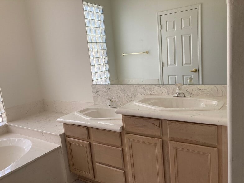 Master vanities - 3440 E Southern Ave