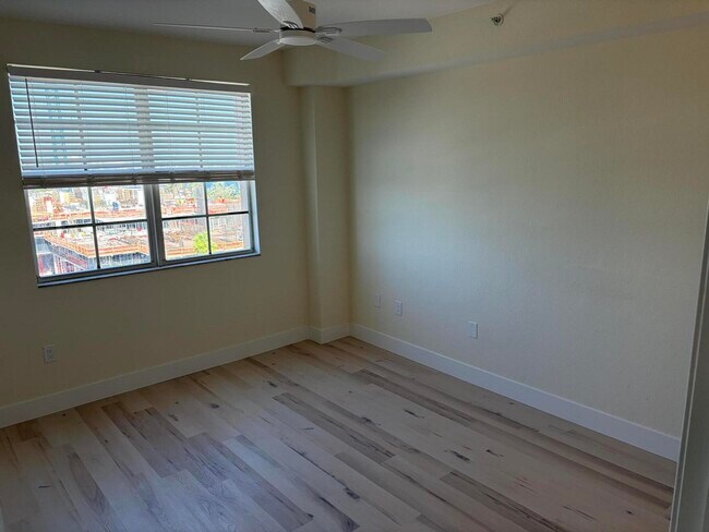 Building Photo - 1801 N Flagler Dr