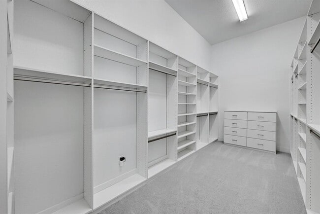 Building Photo - 7200 Cordoba Dr