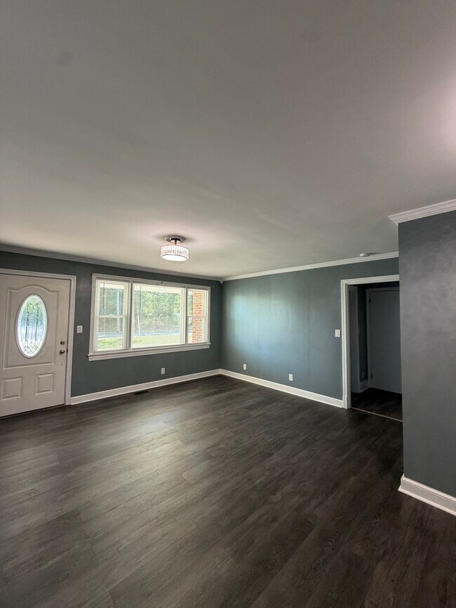 Building Photo - 2 Bed 2 Bath Home on Westover