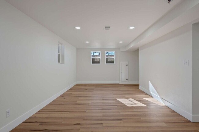 Building Photo - Completely Renovated Two Bedroom-One Bathroom Ready Now!