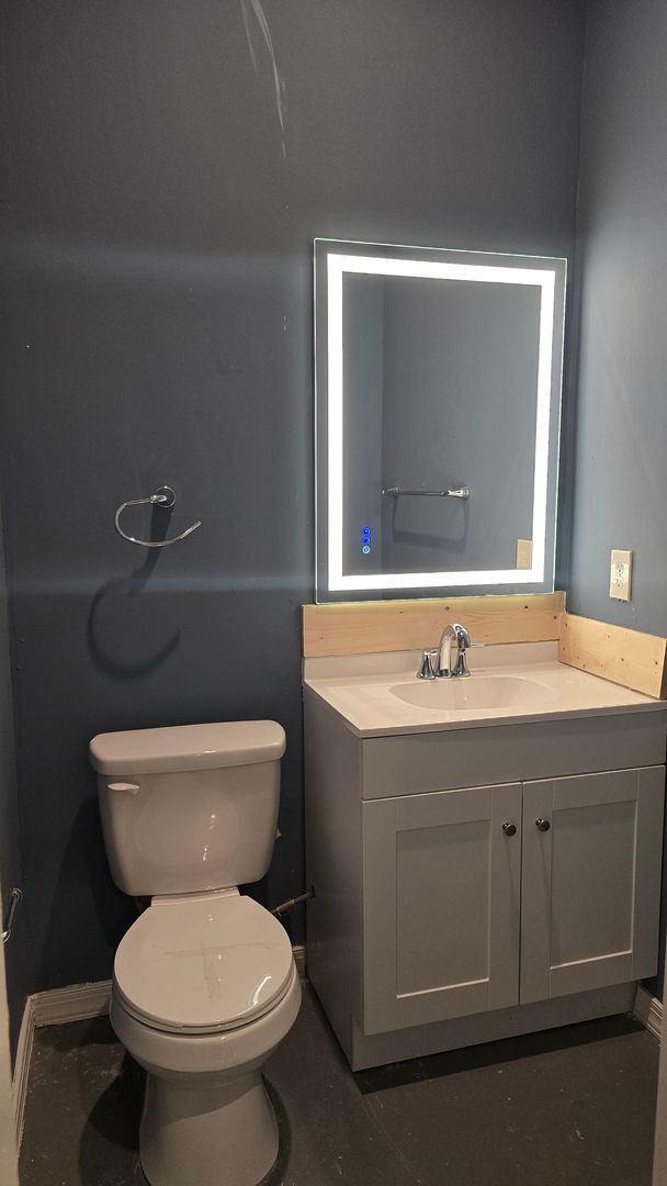 Building Photo - Renovated / Spacious Ranch Style Home in Lago Vista