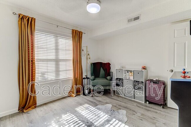 Building Photo - 4609 McClelland Dr