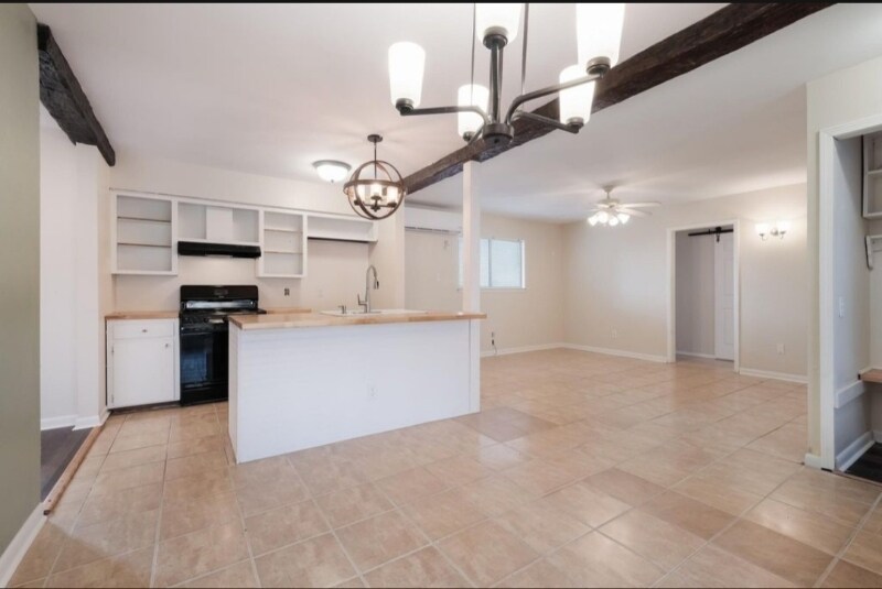 Building Photo - 13538 Bret Harte St