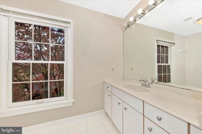 Building Photo - 9723 Beman Woods Way