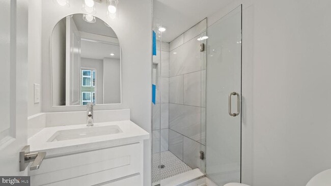 Building Photo - 1432 Ogden St