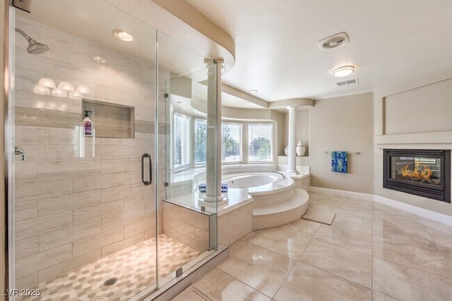 Building Photo - 11072 Pentland Downs St