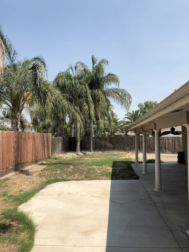 Building Photo - 1281 Mt Brewer Ct