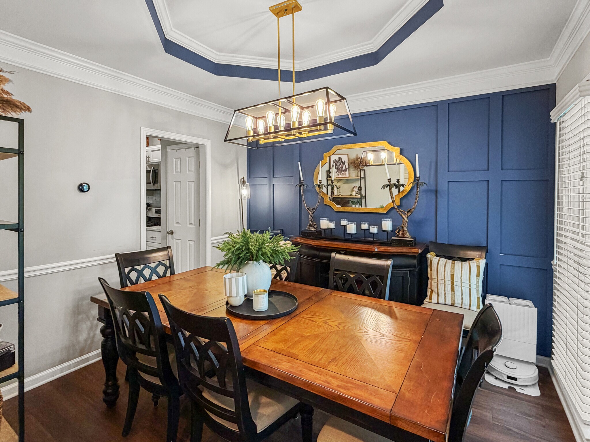 Building Photo - 1106 Glenrose Dr SE