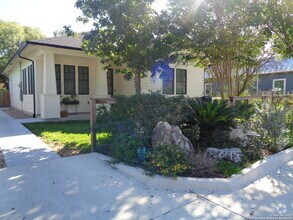 Building Photo - 622 Muncey-
