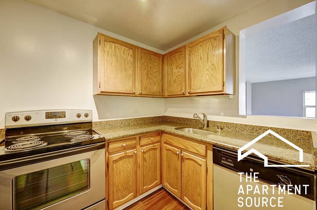 Building Photo - 120 W Chestnut St