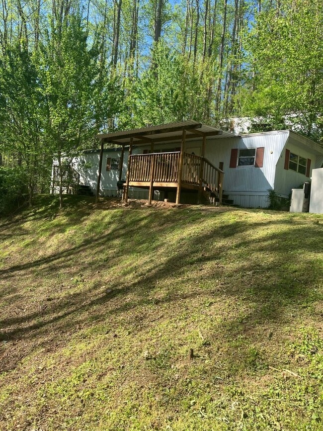 Primary Photo - Remodeled 2 Bedroom in Candler