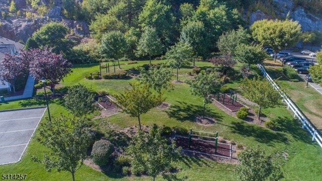 Building Photo - 3101 Ramapo Ct