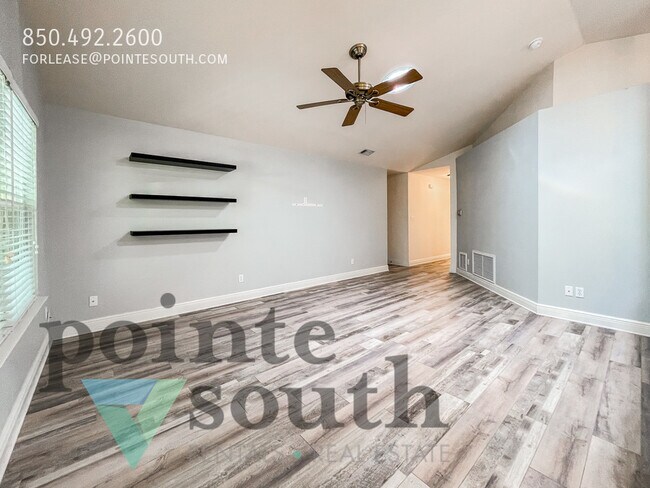 Building Photo - 5920 N Bay Point Dr