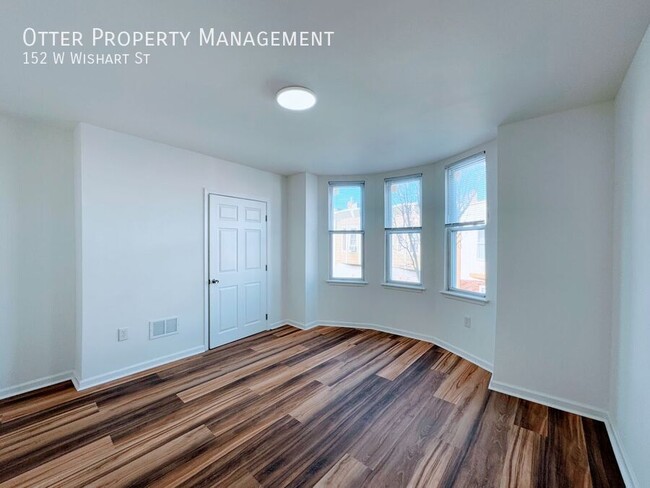 Building Photo - 152 W Wishart St