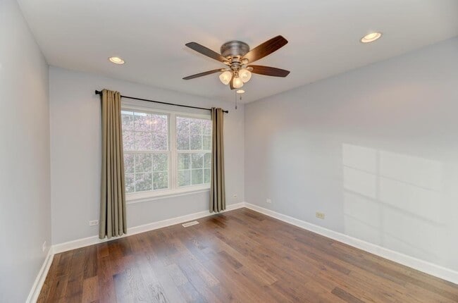 Building Photo - 2222 Seaver Ln