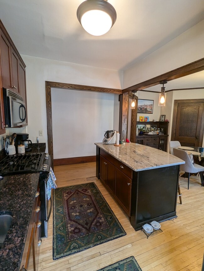 Building Photo - 3332 Colfax Ave S