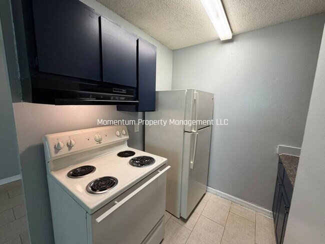 Building Photo - 2811 Anthony St