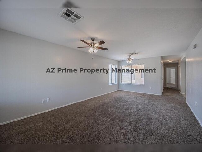 Building Photo - 227 W Darrow St