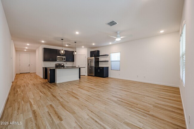 Building Photo - 7763 N 86th Ln